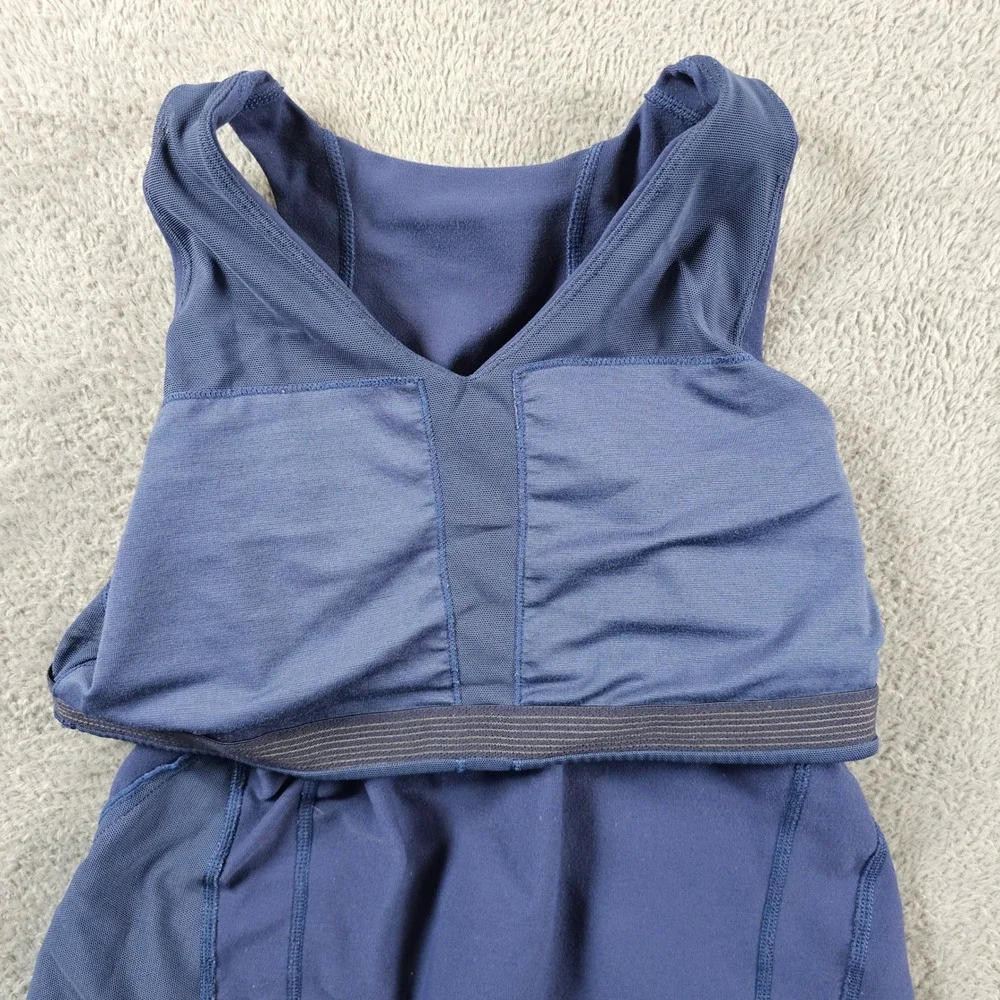 Lululemon Navy Blue Racerback Tank Top Shelf Bra‎ Keyhole Back Size 6